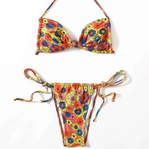SHEIN Floral Bikini Set